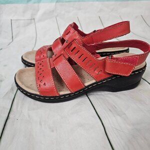CLARKS Collection Ultimate Comfort Lexi Qwin Cutout Leather Sandals~Size 6.5